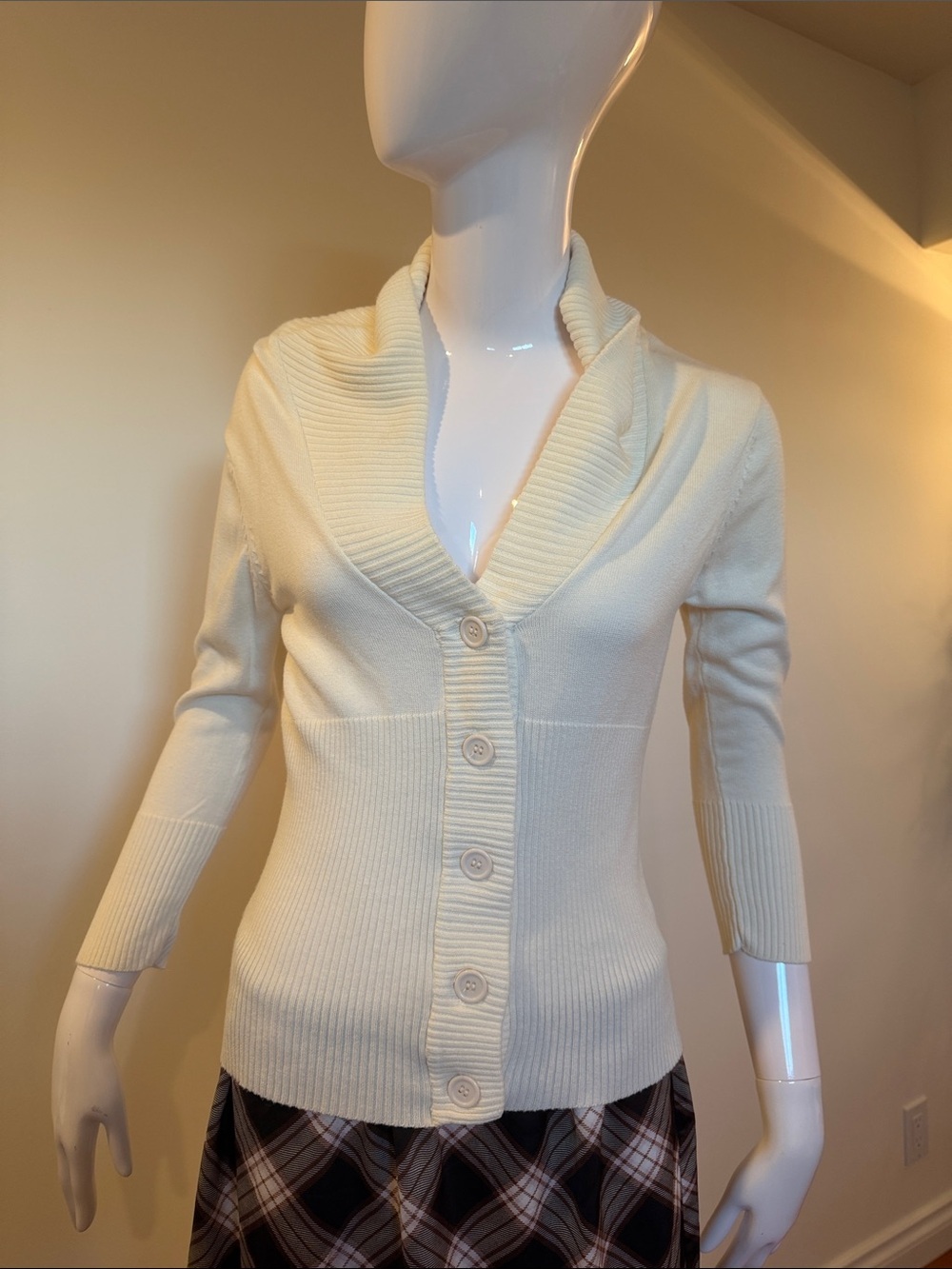 Suzy Shier Cream Shawl Collar Button Cardigan Sweater L